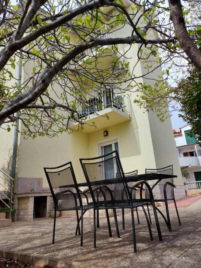 Villa Neda Vodice Exterior photo